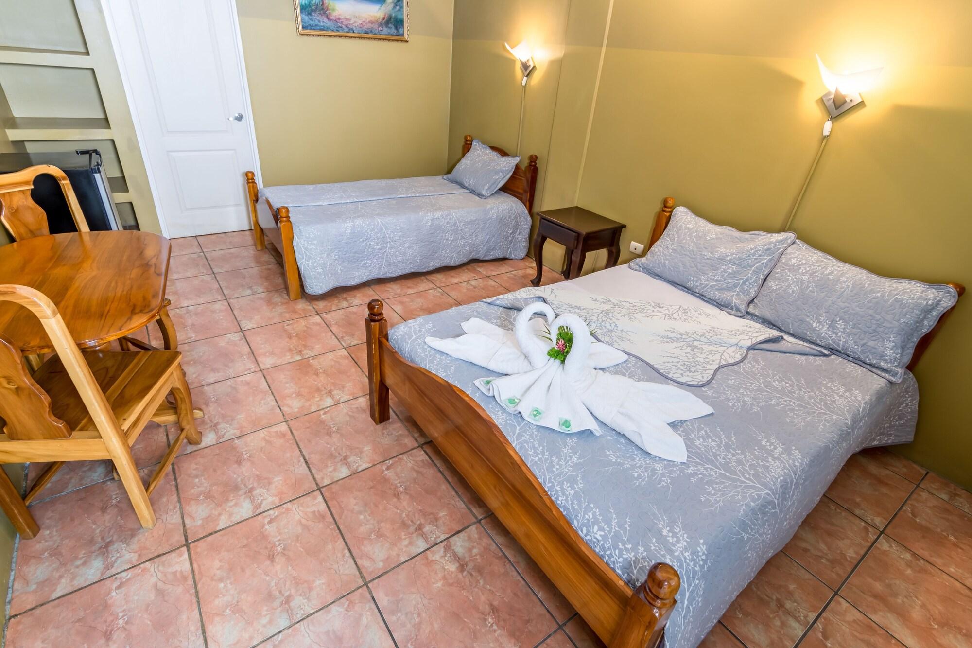 Hotel Le Priss Manuel Antonio Buitenkant foto