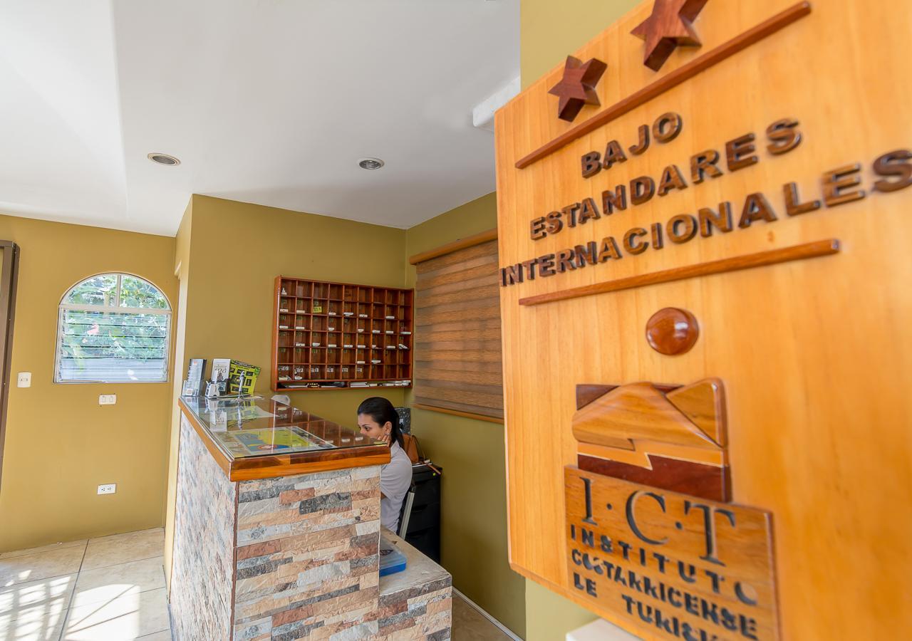 Hotel Le Priss Manuel Antonio Buitenkant foto
