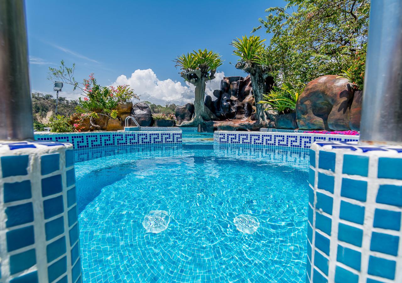 Hotel Le Priss Manuel Antonio Buitenkant foto